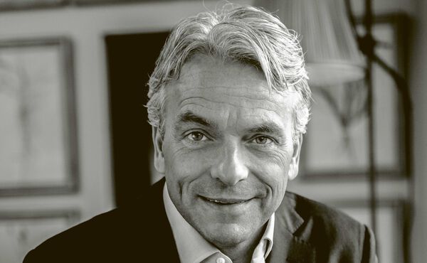 /Magazine/2018/christmas/2018-12-24_Column-Raymond.jpg